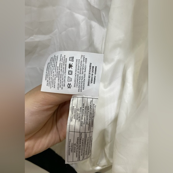 White Nike Puffer Jacket - Picture 7 of 8
